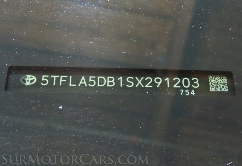 2025 Toyota Tundra SR5 - Image 32