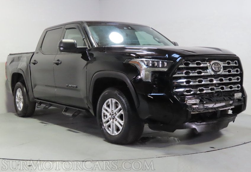 2025 Toyota Tundra SR5 - Image 4