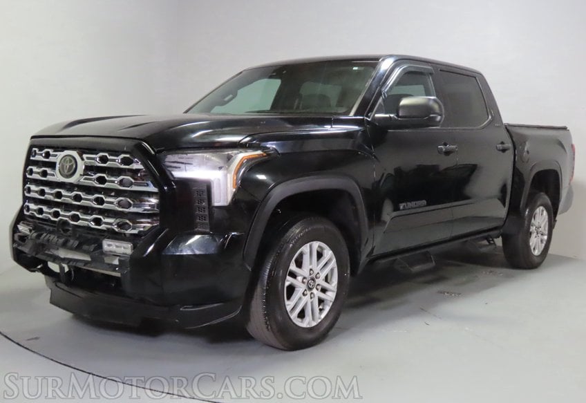 2025 Toyota Tundra SR5 - Image 3