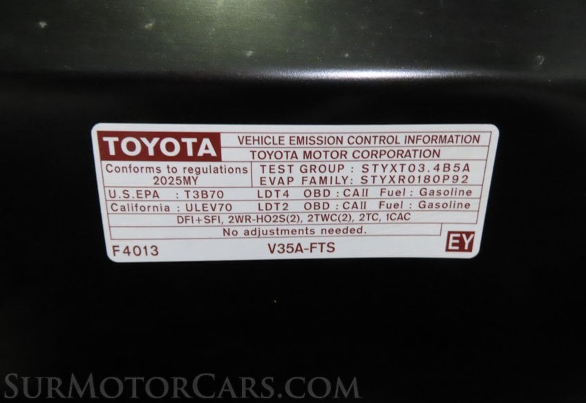 2025 Toyota Tundra SR5 - Image 33