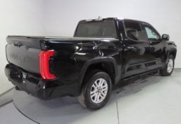 2025 Toyota Tundra SR5 - Image 7