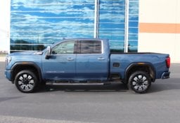 2024 GMC Sierra 2500HD Denali - Image 10
