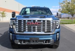 2024 GMC Sierra 2500HD Denali - Image 38