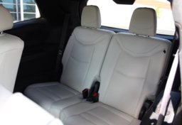 2021 Cadillac XT6 - Image 40