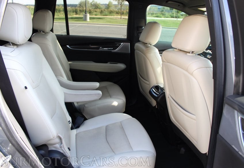 2021 Cadillac XT6 - Image 38