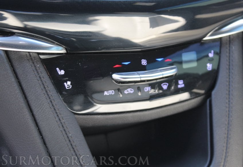 2021 Cadillac XT6 - Image 60