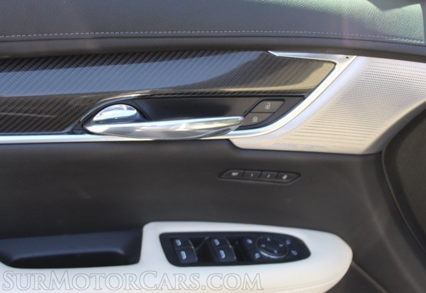 2021 Cadillac XT6 - Image 46