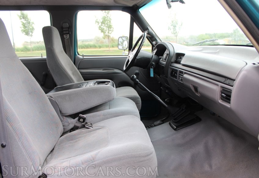 1995 Ford F-350 XL - Image 40