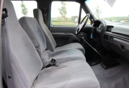 1995 Ford F-350 XL - Image 39