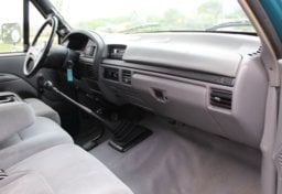 1995 Ford F-350 XL - Image 38