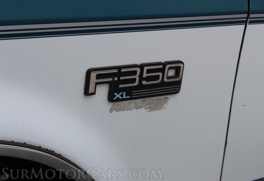 1995 Ford F-350 XL - Image 25