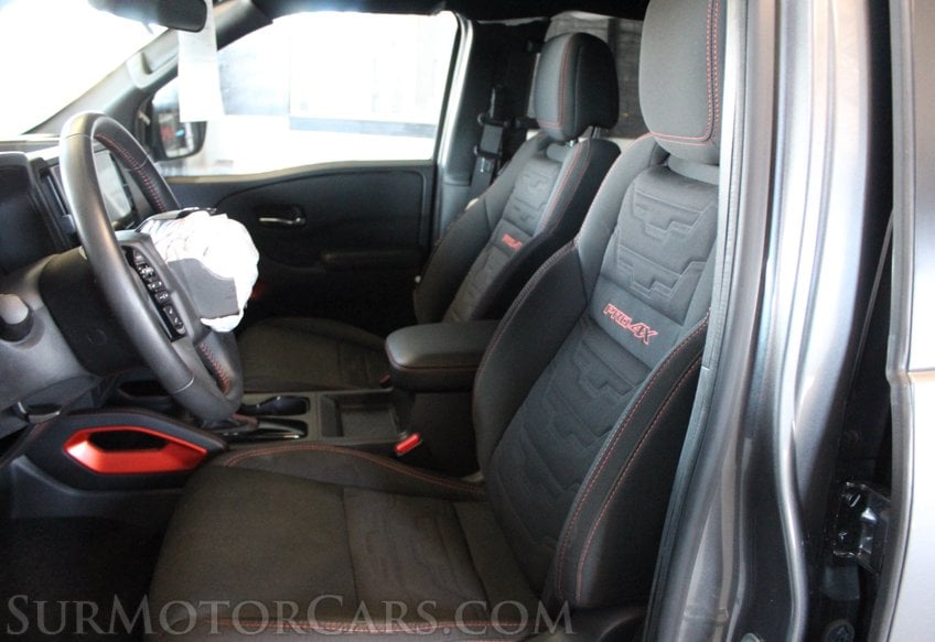 2025 Nissan Frontier PRO-4X - Image 31