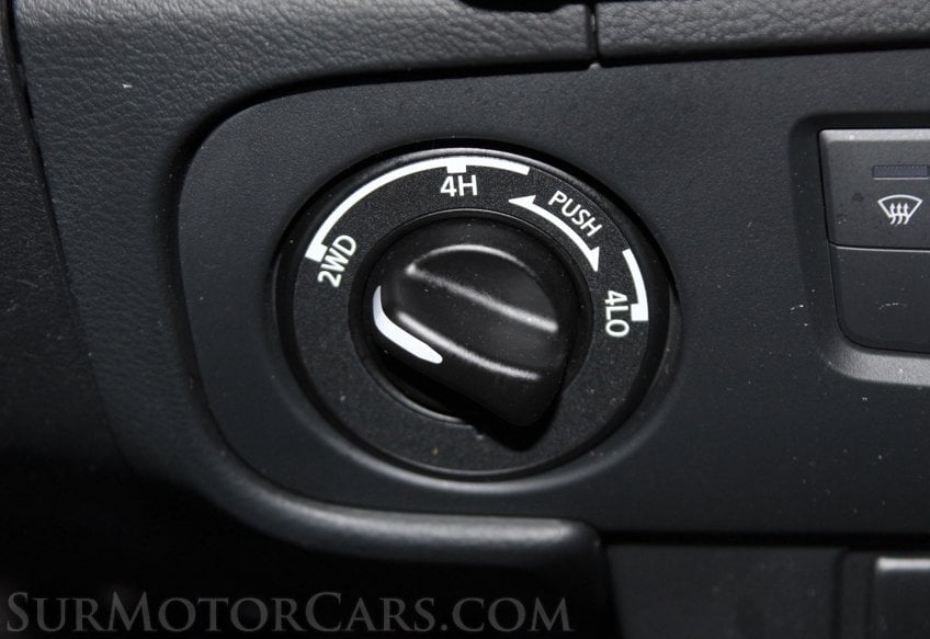 2025 Nissan Frontier PRO-4X - Image 52