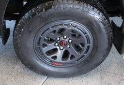 2025 Nissan Frontier PRO-4X - Image 65