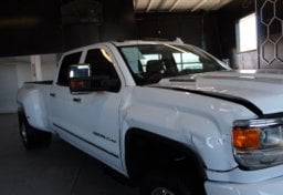2017 GMC Sierra 3500HD - Image 13