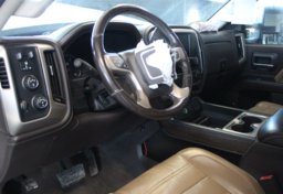 2017 GMC Sierra 3500HD - Image 29