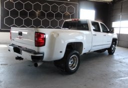 2017 GMC Sierra 3500HD - Image 5