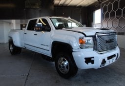 2017 GMC Sierra 3500HD - Image 3