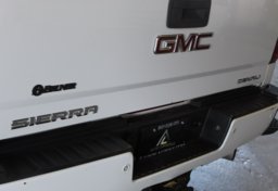 2017 GMC Sierra 3500HD - Image 26