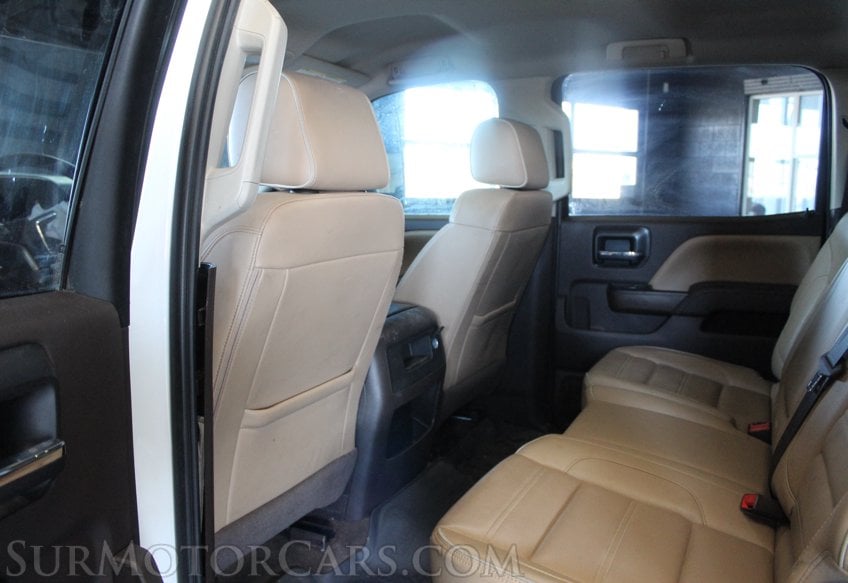 2017 GMC Sierra 3500HD - Image 39