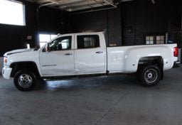2017 GMC Sierra 3500HD - Image 10