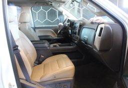 2017 GMC Sierra 3500HD - Image 32