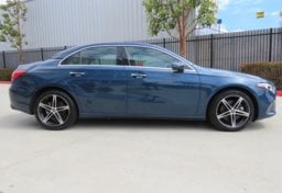 2021 Mercedes-Benz A-Class 4MATIC - Image 10