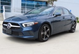 2021 Mercedes-Benz A-Class 4MATIC - Image 4