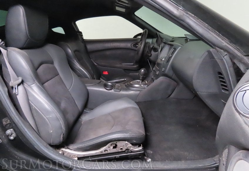 2015 Nissan 370Z NISMO - Image 18
