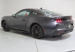 2024 Ford Mustang GT - Image 9