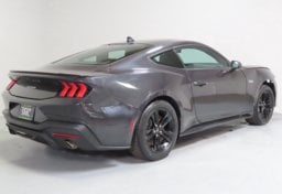 2024 Ford Mustang GT - Image 8