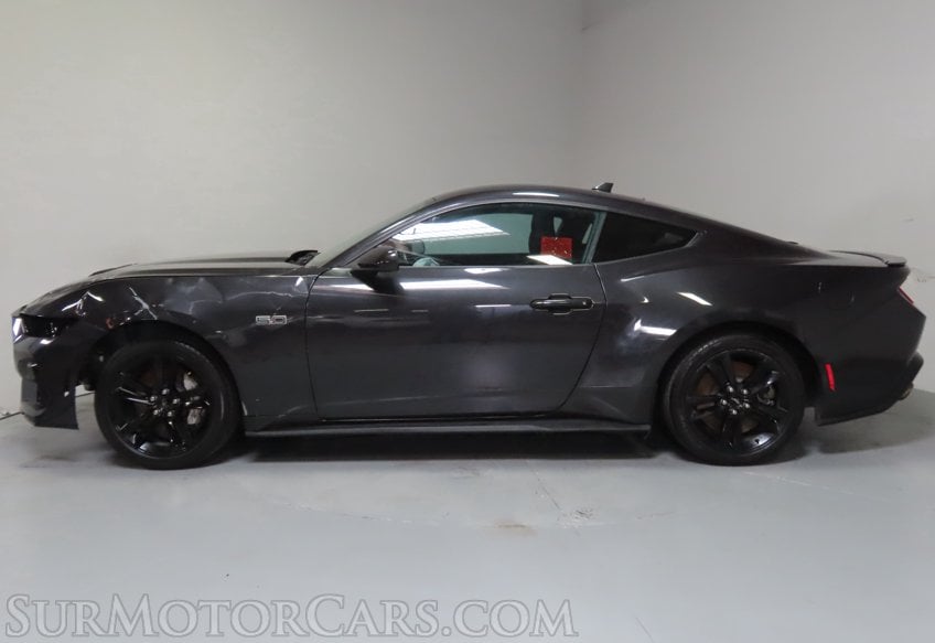 2024 Ford Mustang GT - Image 5