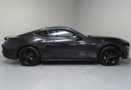 2024 Ford Mustang GT - Image 6