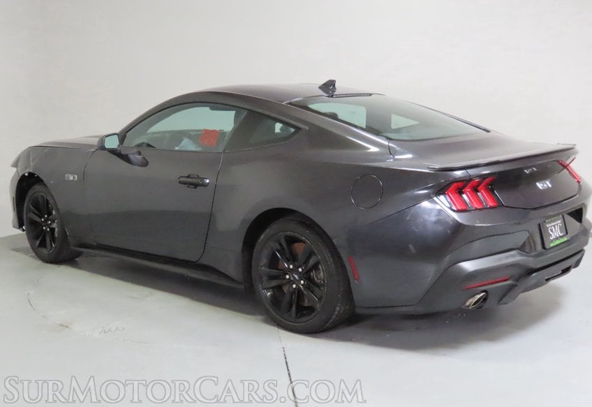 2024 Ford Mustang GT - Image 7