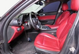 2018 Alfa Romeo Giulia - Image 50