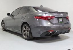 2018 Alfa Romeo Giulia - Image 7