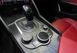 2018 Alfa Romeo Giulia - Image 54