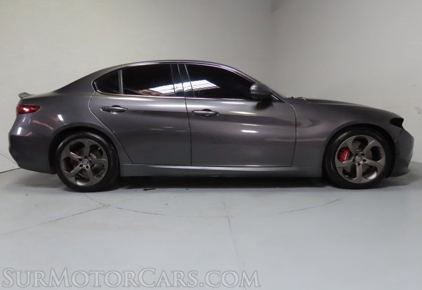 2018 Alfa Romeo Giulia - Image 6