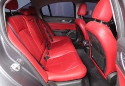 2018 Alfa Romeo Giulia - Image 38