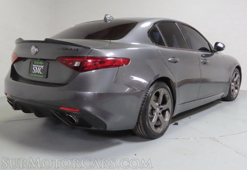 2018 Alfa Romeo Giulia - Image 9
