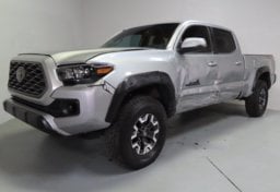 2021 Toyota Tacoma TRD Off-Road - Image 4
