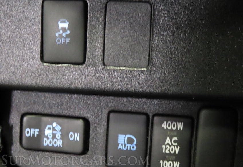 2021 Toyota Tacoma TRD Off-Road - Image 31