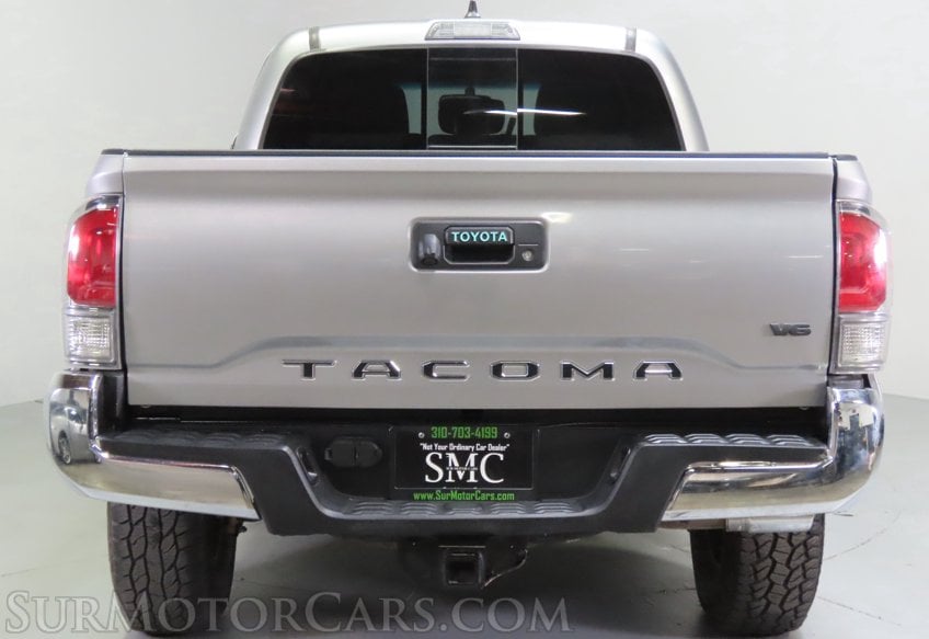 2021 Toyota Tacoma TRD Off-Road - Image 11