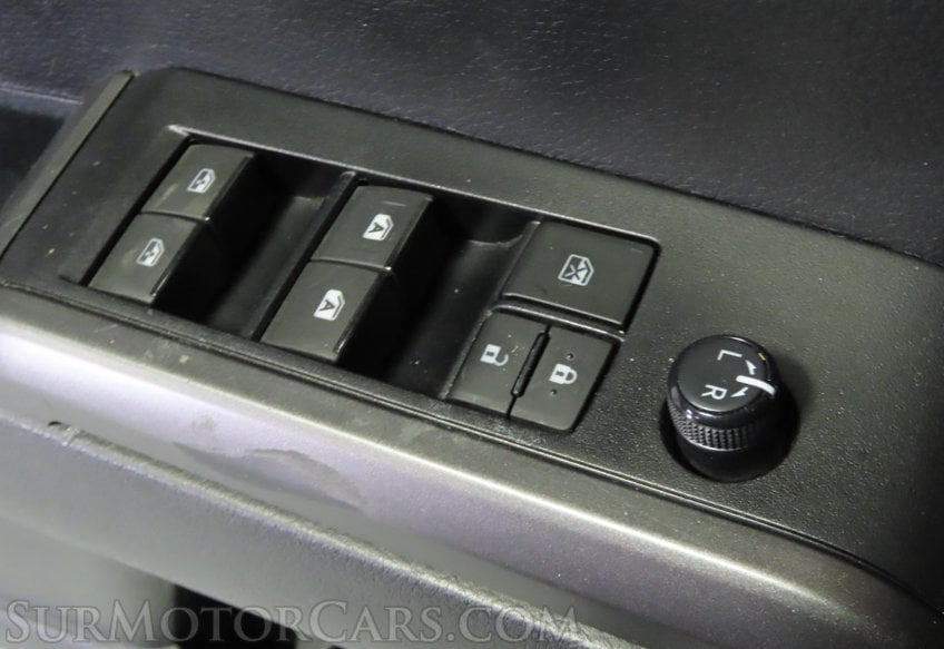 2021 Toyota Tacoma TRD Off-Road - Image 32