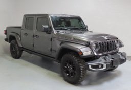 2024 Jeep Gladiator Sport - Image 4