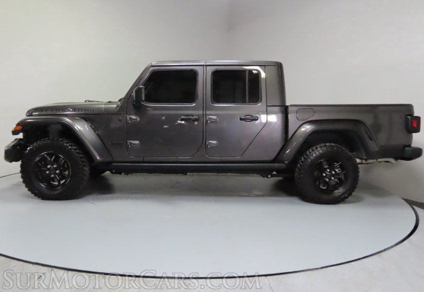 2024 Jeep Gladiator Sport - Image 5