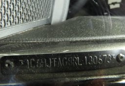 2024 Jeep Gladiator Sport - Image 38