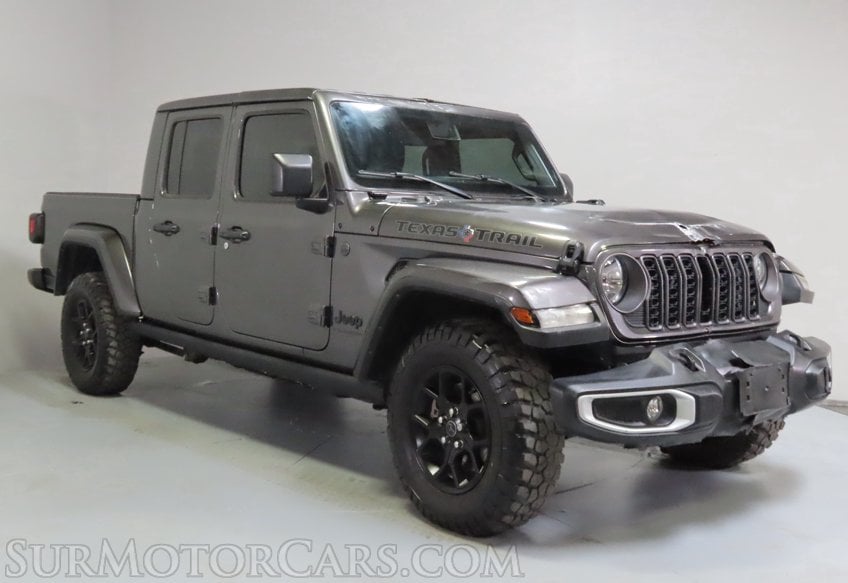 2024 Jeep Gladiator Sport - Image 2