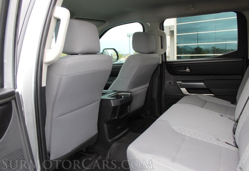 2024 Toyota Tundra 4x4 SR5 - Image 42