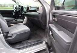 2024 Toyota Tundra 4x4 SR5 - Image 38